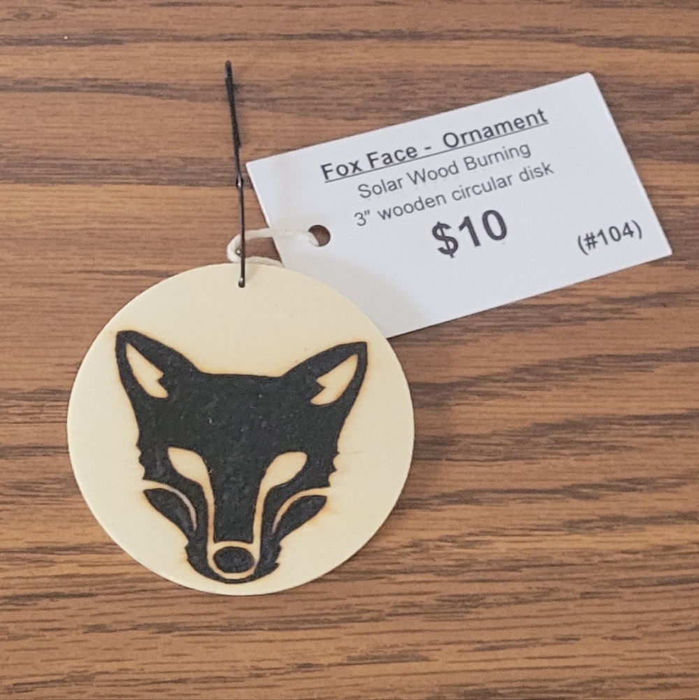 SunFunArt 3” Round Hanging Fox Face Solar Wood-Burning Ornament. NWT